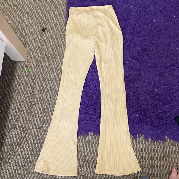 Tan silky flare pants - Picture 2 of 2